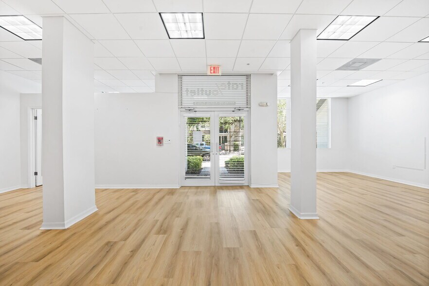 440 NE 4th Ave, Fort Lauderdale, FL à louer - Photo principale – Image 1 sur 20