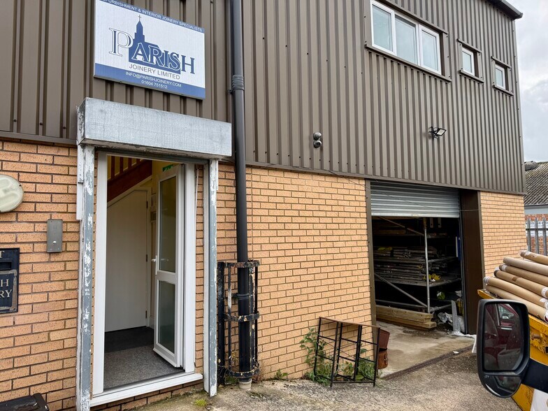 4 Kingsfield Close, Kings Heath Industrial Estate, Northampton à louer - Photo de l’immeuble – Image 1 sur 3