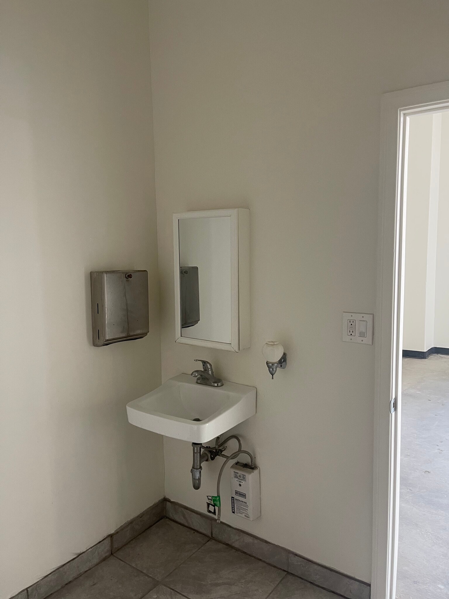 11215-11389 Long Beach Blvd, Lynwood, CA à louer Photo intérieure– Image 1 sur 8