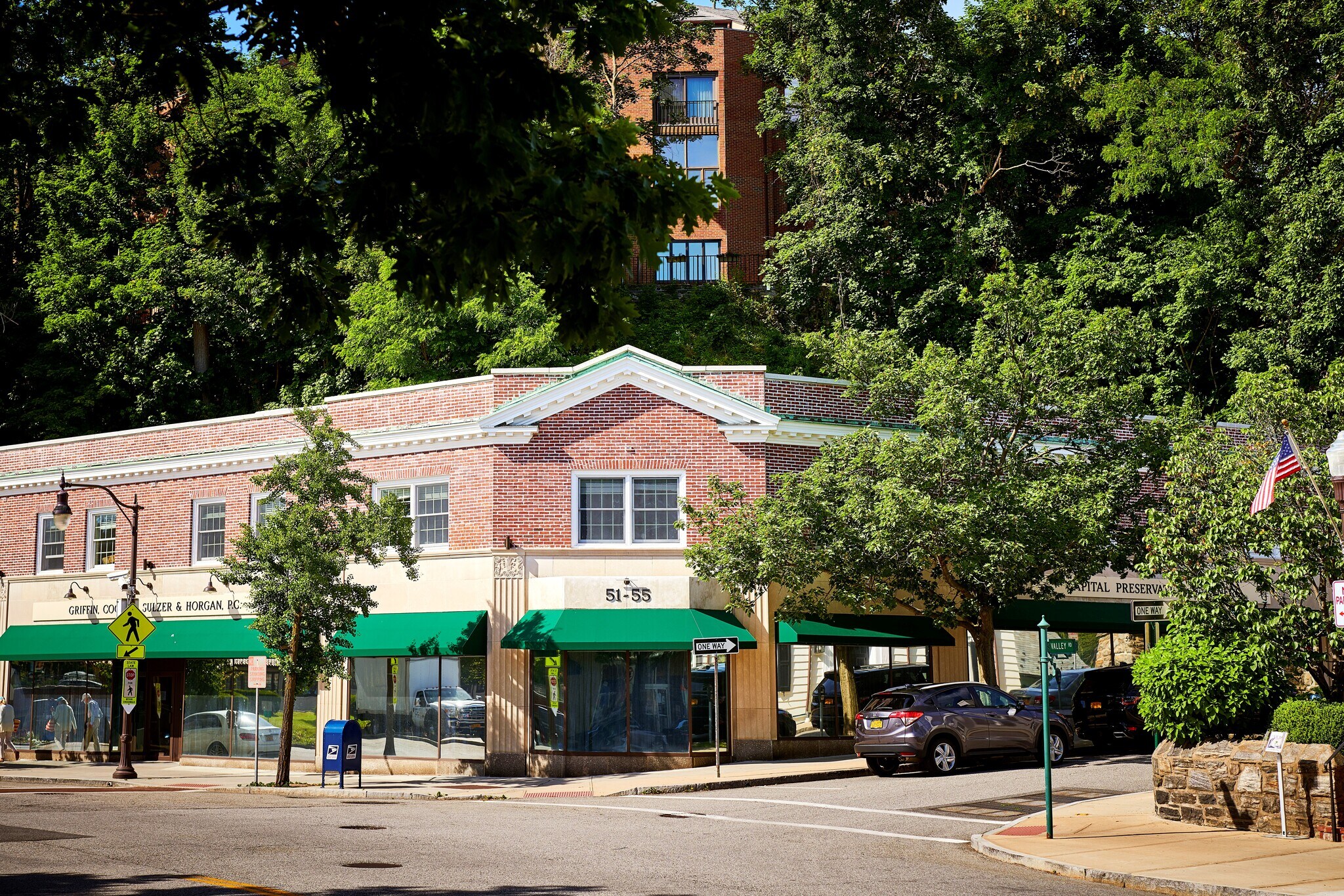 51-55 Pondfield Rd, Bronxville, NY à louer Photo principale– Image 1 sur 16