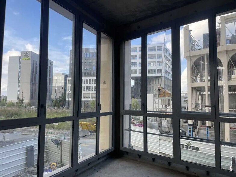 Bureau dans Bordeaux à vendre - Photo de l’immeuble – Image 2 sur 6