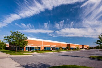 2 Crossing Way, Owings Mills, MD à louer Photo intérieure– Image 1 sur 2