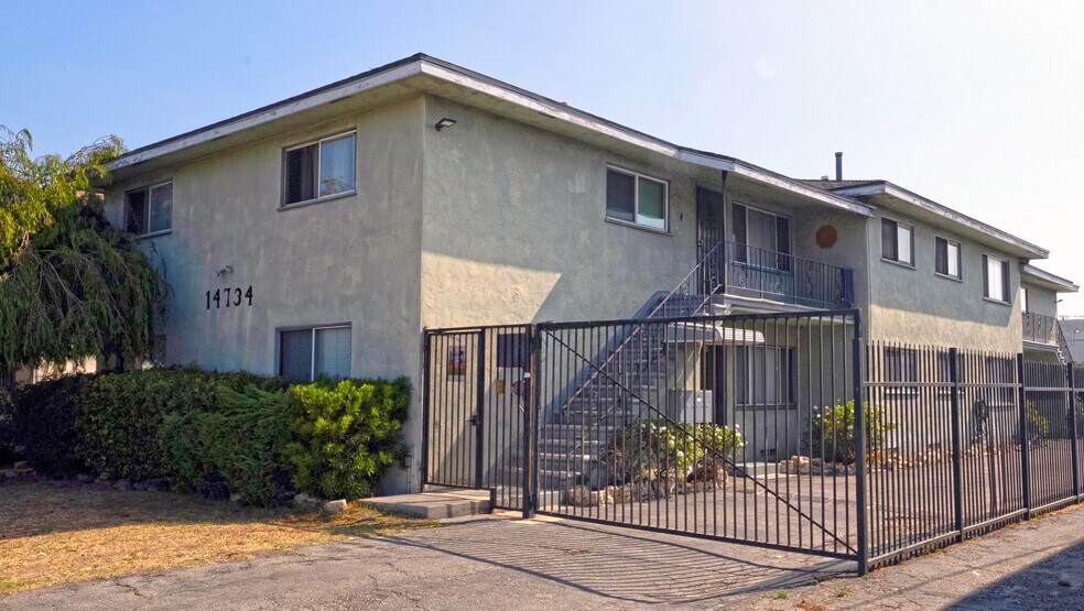 14734 S Berendo Ave, Gardena, CA à vendre - Photo de l’immeuble – Image 2 sur 5
