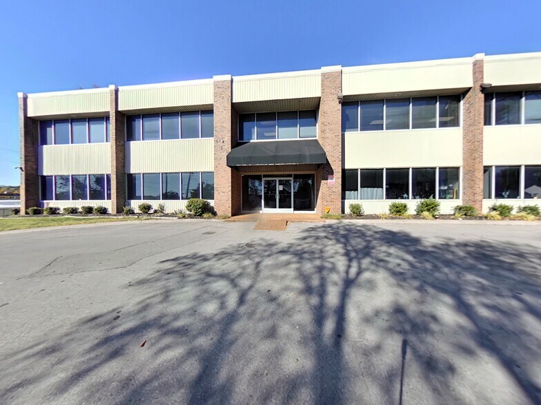 113 Cumberland Ave, Madison, TN à louer - Photo de l’immeuble – Image 2 sur 6