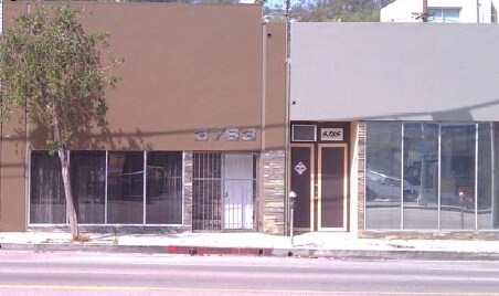 3785 Cahuenga Blvd, Studio City, CA à vendre - Photo de l’immeuble – Image 3 sur 4