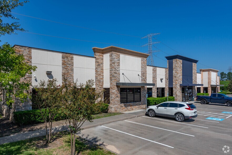 15366 Park Row, Houston, TX à vendre - Photo de l’immeuble – Image 3 sur 35