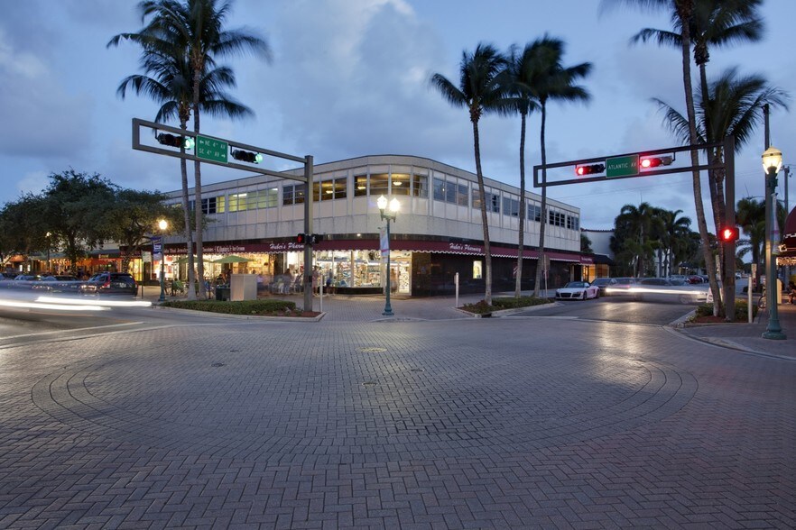 400-411 E Atlantic Ave, Delray Beach, FL à louer - Photo de l’immeuble – Image 3 sur 6