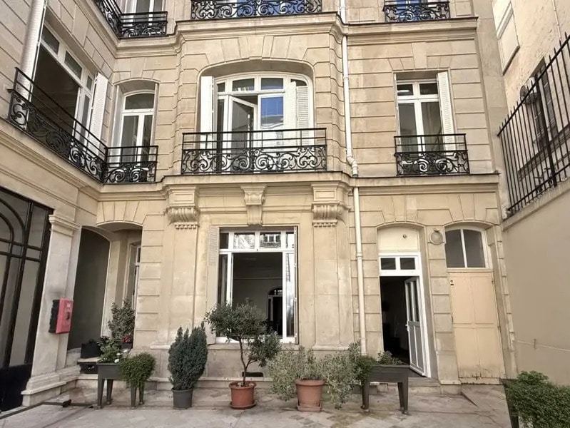 63 Rue La Boétie, Paris à louer Photo de l’immeuble– Image 1 sur 14