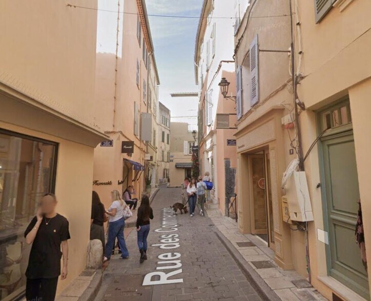 Local commercial dans Saint-Tropez à louer - Photo de l’immeuble – Image 2 sur 6