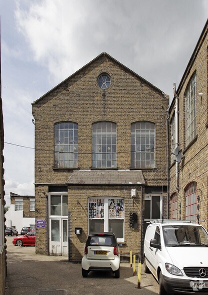 Alston Rd, Barnet à louer - Photo principale – Image 1 sur 1