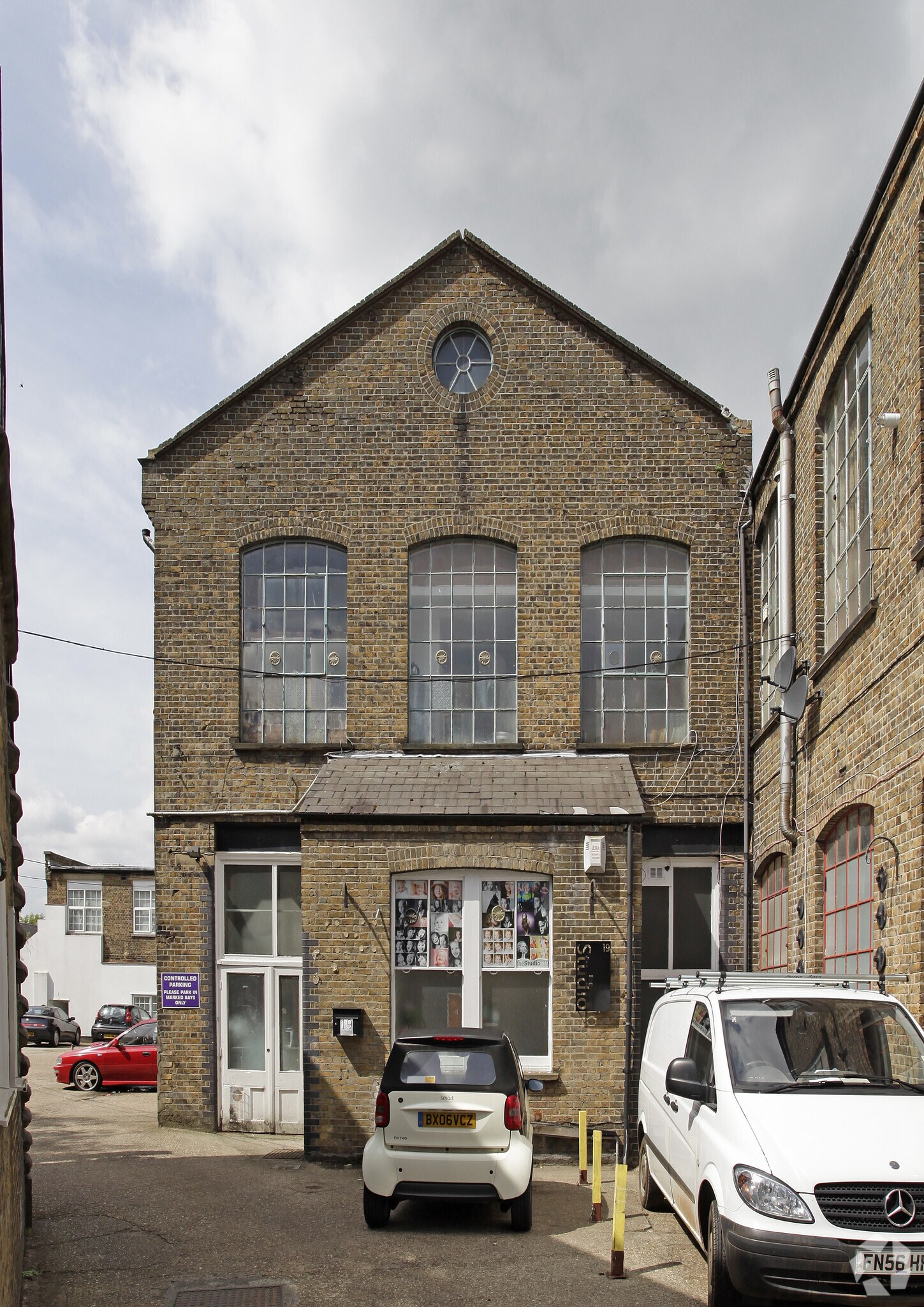 Alston Rd, Barnet à louer Photo principale– Image 1 sur 2
