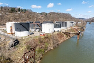 Plus de détails pour 700 Riverside Dr, Freeport, PA - Industriel/Logistique à vendre