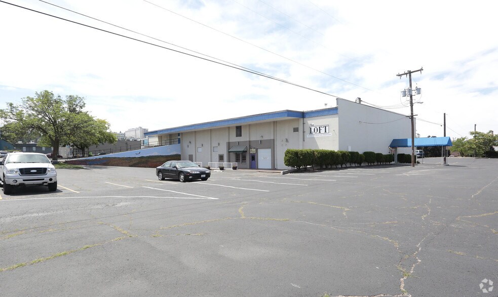 115 E Pacific Ave, Spokane, WA à vendre - Photo principale – Image 1 sur 2