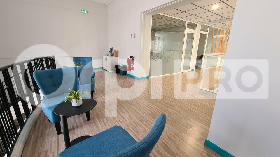 Bureau dans Montluçon à louer Photo intérieure– Image 1 sur 11
