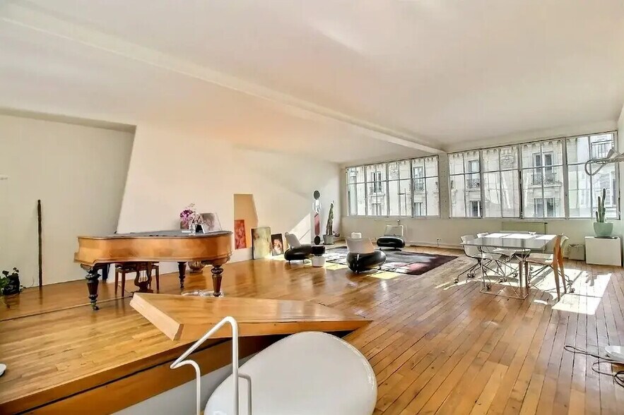 Bureau dans Paris à vendre - Photo de l’immeuble – Image 1 sur 7