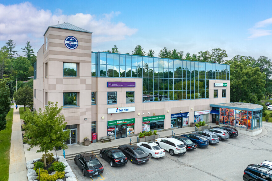 8077 Islington Av, Vaughan, ON à louer - Photo de l’immeuble – Image 2 sur 5
