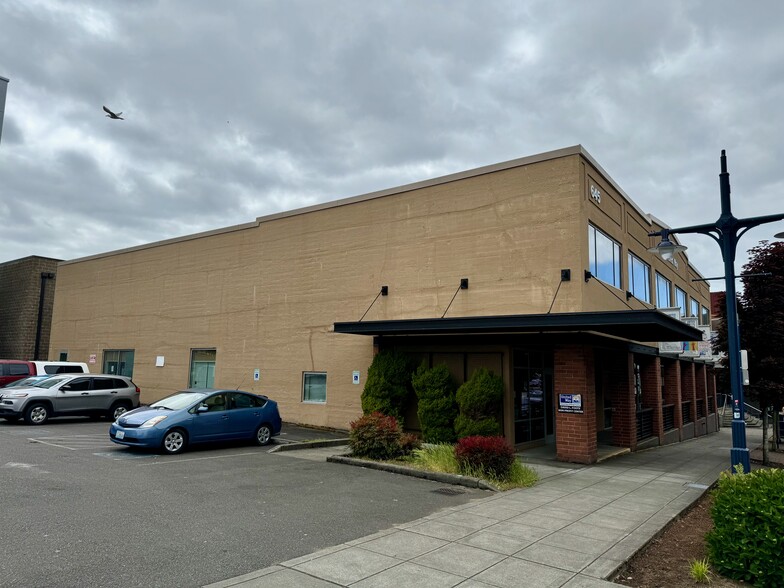 645-647 4th St, Bremerton, WA à vendre - Photo de l’immeuble – Image 2 sur 59