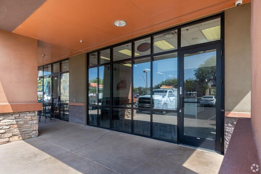 1342 W Warner Rd, Tempe, AZ à louer - Photo de l’immeuble – Image 3 sur 44