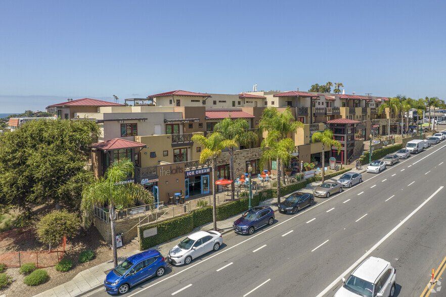 90 N Coast Highway 101, Encinitas, CA à vendre - Photo de l’immeuble – Image 1 sur 22