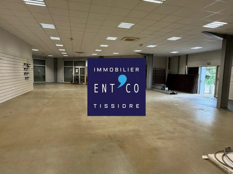 Local commercial dans Boé à vendre - Photo de l’immeuble – Image 2 sur 4