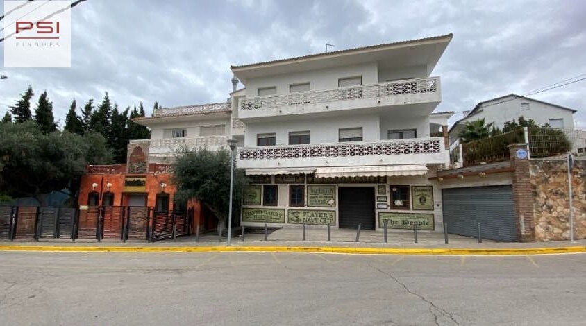 Immeuble residentiel dans Roda de Berà, Tarragona à vendre - Photo de l’immeuble – Image 2 sur 8