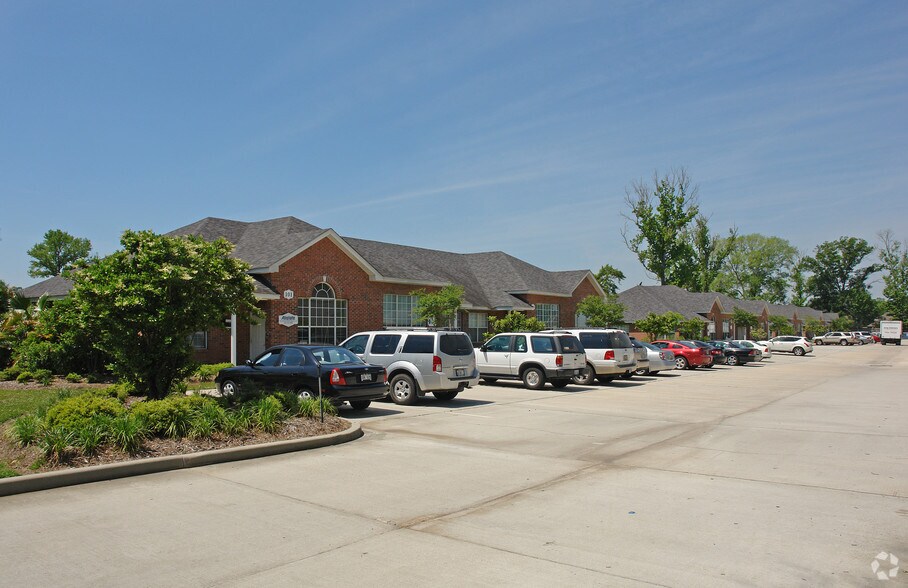 9270 Siegen Ln, Baton Rouge, LA à louer - Photo de l’immeuble – Image 2 sur 5
