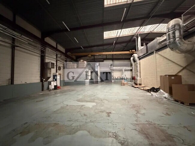 Plus de détails pour Industriel/Logistique à vendre
