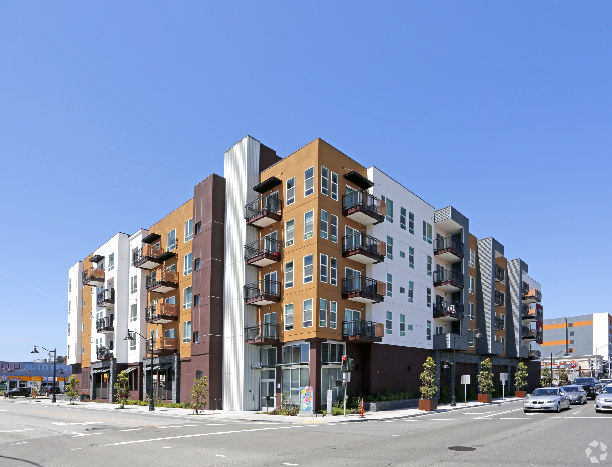 100 Baden Ave, South San Francisco, CA à louer Photo principale– Image 1 sur 13