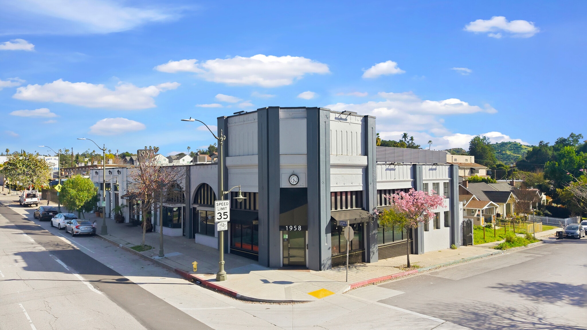 1958 Colorado Blvd, Los Angeles, CA à louer Photo de l’immeuble– Image 1 sur 26