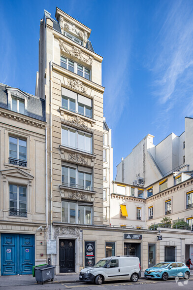 24 Rue De Londres, Paris à louer - Photo de l’immeuble – Image 2 sur 3