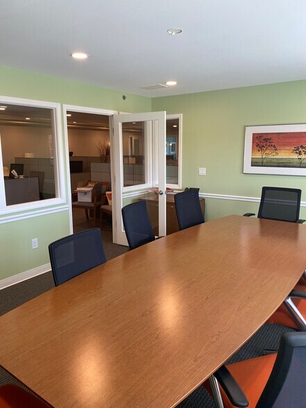 N79W14756 Appleton Ave, Menomonee Falls, WI à louer - Photo de l’immeuble – Image 3 sur 7