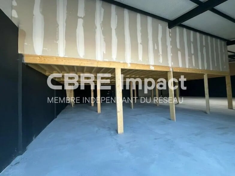 Local commercial dans Bétheny à louer - Photo intérieure – Image 2 sur 9