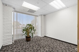 1307-1309 S Mary Ave, Sunnyvale, CA à louer Photo intérieure– Image 2 sur 7