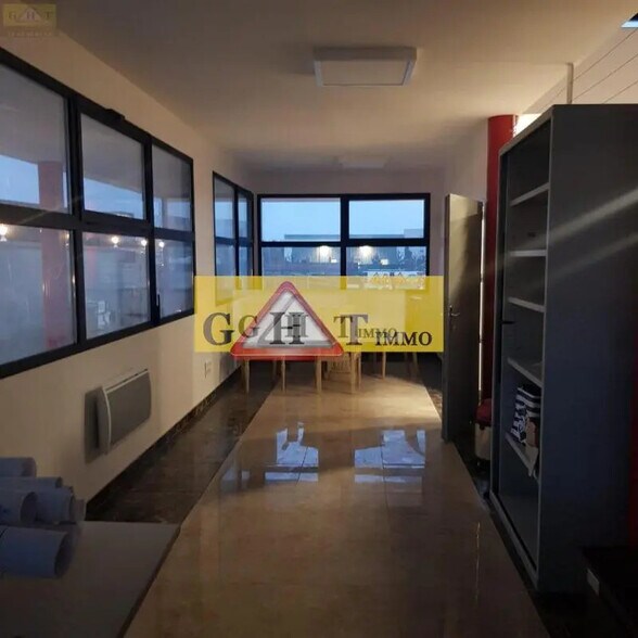 Industriel/Logistique dans Bondoufle à vendre - Photo de l’immeuble – Image 1 sur 8