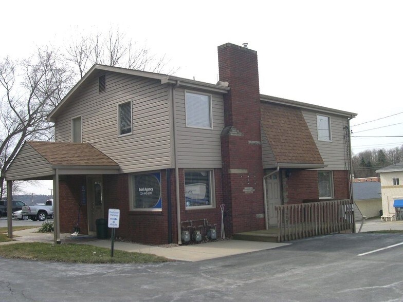 4204 Ewalt Rd, Gibsonia, PA à vendre - Photo principale – Image 2 sur 29
