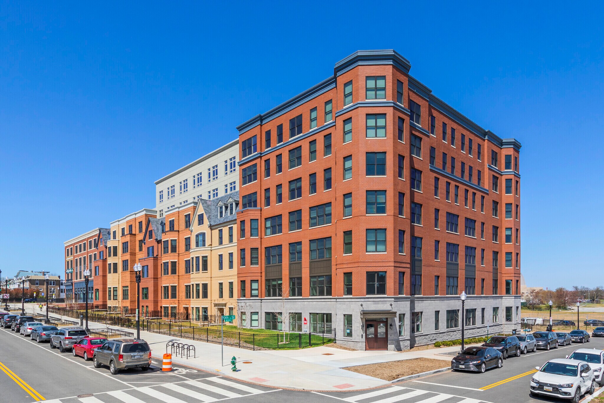1901 C St SE, Washington, DC à louer Photo de l’immeuble– Image 1 sur 4
