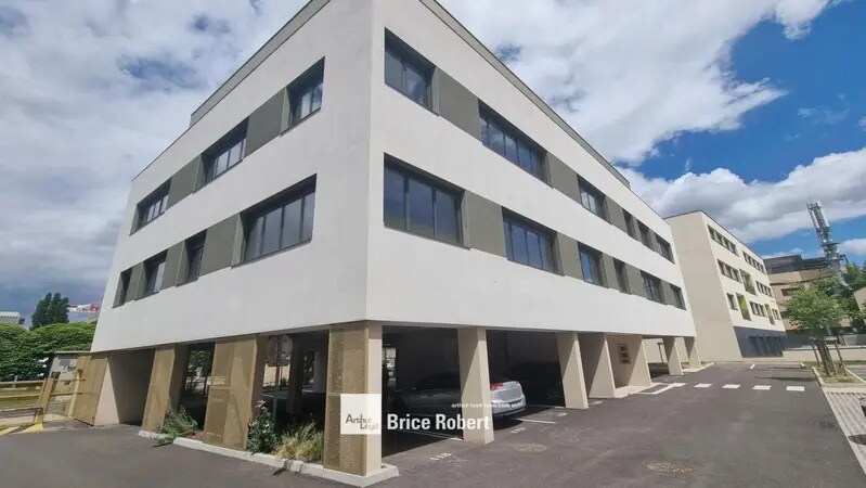 16-18 Chemin Du Tronchon, Dardilly à louer - Photo de l’immeuble – Image 1 sur 9