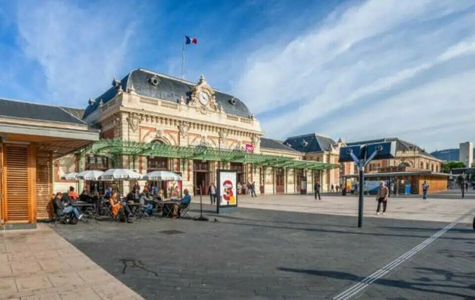 Local commercial dans Nice à vendre Photo de l’immeuble– Image 1 sur 2
