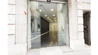 Plus de détails pour Local commercial à louer
