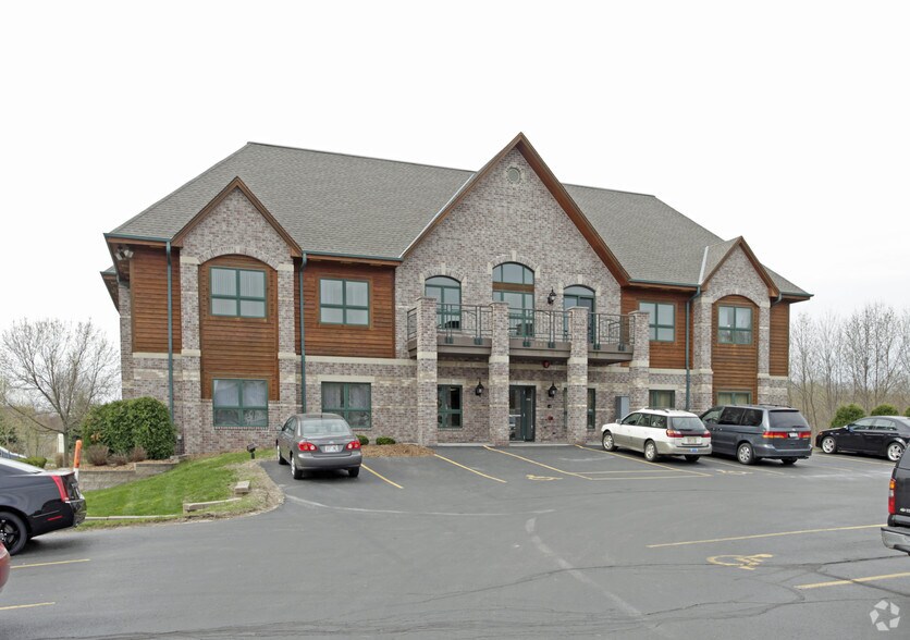 1045 W Glen Oaks Ln, Mequon, WI à vendre - Photo de l’immeuble – Image 3 sur 4