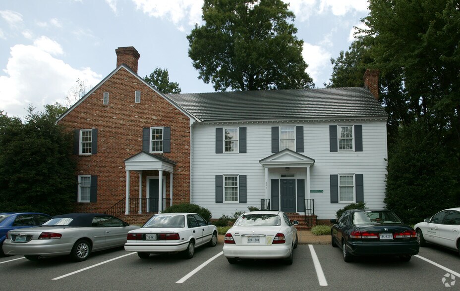 713 N Courthouse Rd, Richmond, VA à vendre - Photo de l’immeuble – Image 2 sur 6
