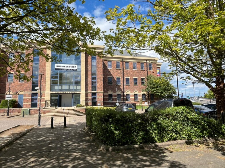 Wesley Sq, Hartlepool à louer - Photo de l’immeuble – Image 2 sur 42
