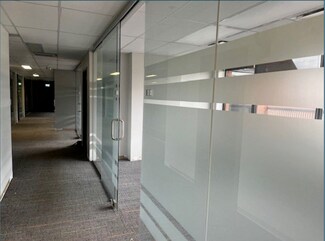 Plus de détails pour 10145 109 St NW, Edmonton, AB - Bureau à vendre