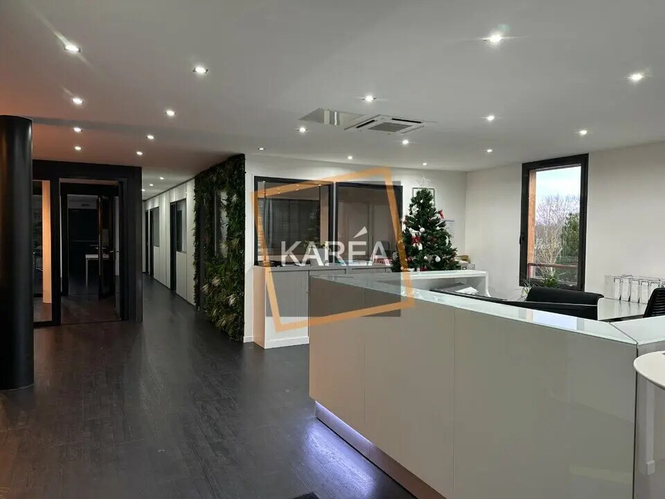 Bureau dans Magny-le-Hongre à vendre Photo intérieure– Image 1 sur 6