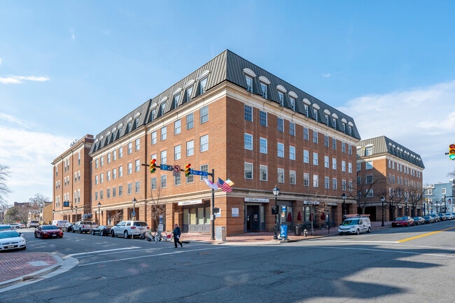 Plus de détails pour 510-526 King St, Alexandria, VA - Bureau à louer