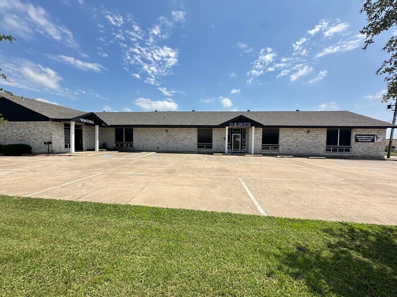 1337 S Main St, Keller, TX à vendre - Photo de l’immeuble – Image 2 sur 10