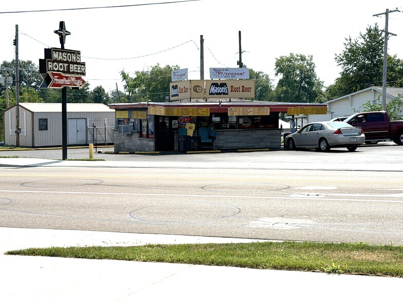 1201 E National Hwy, Washington, IN à vendre - Photo de l’immeuble – Image 1 sur 5