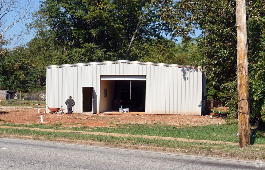 2710 Old Buncombe Rd, Greenville, SC à vendre - Photo de l’immeuble – Image 2 sur 5