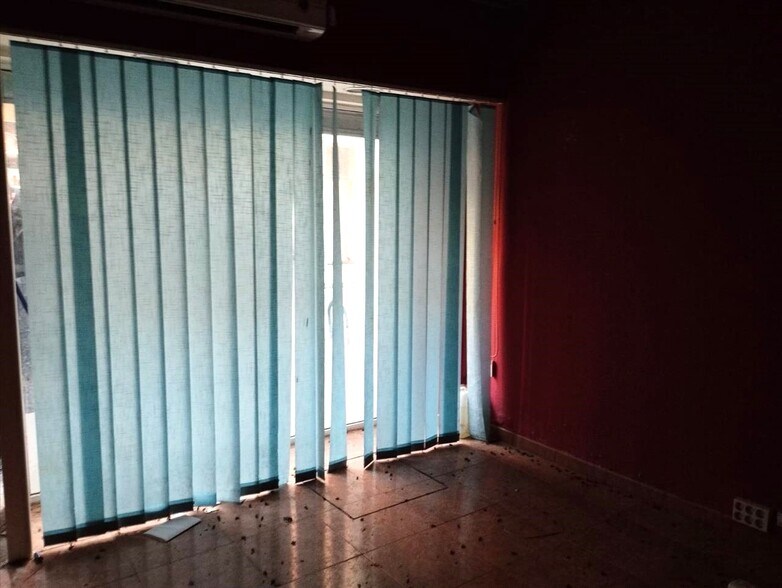 View Photo