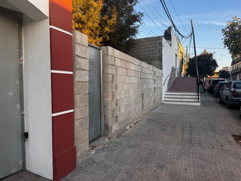 Calle Jardines, 27, Chiclana de la Frontera, Cádiz à vendre - Photo de l’immeuble – Image 2 sur 23